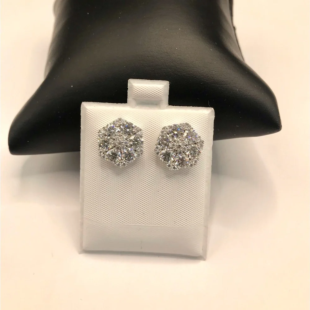925 Sterling Silver 4.00CT MOISSANITE Flower stud Screw Back Earrings